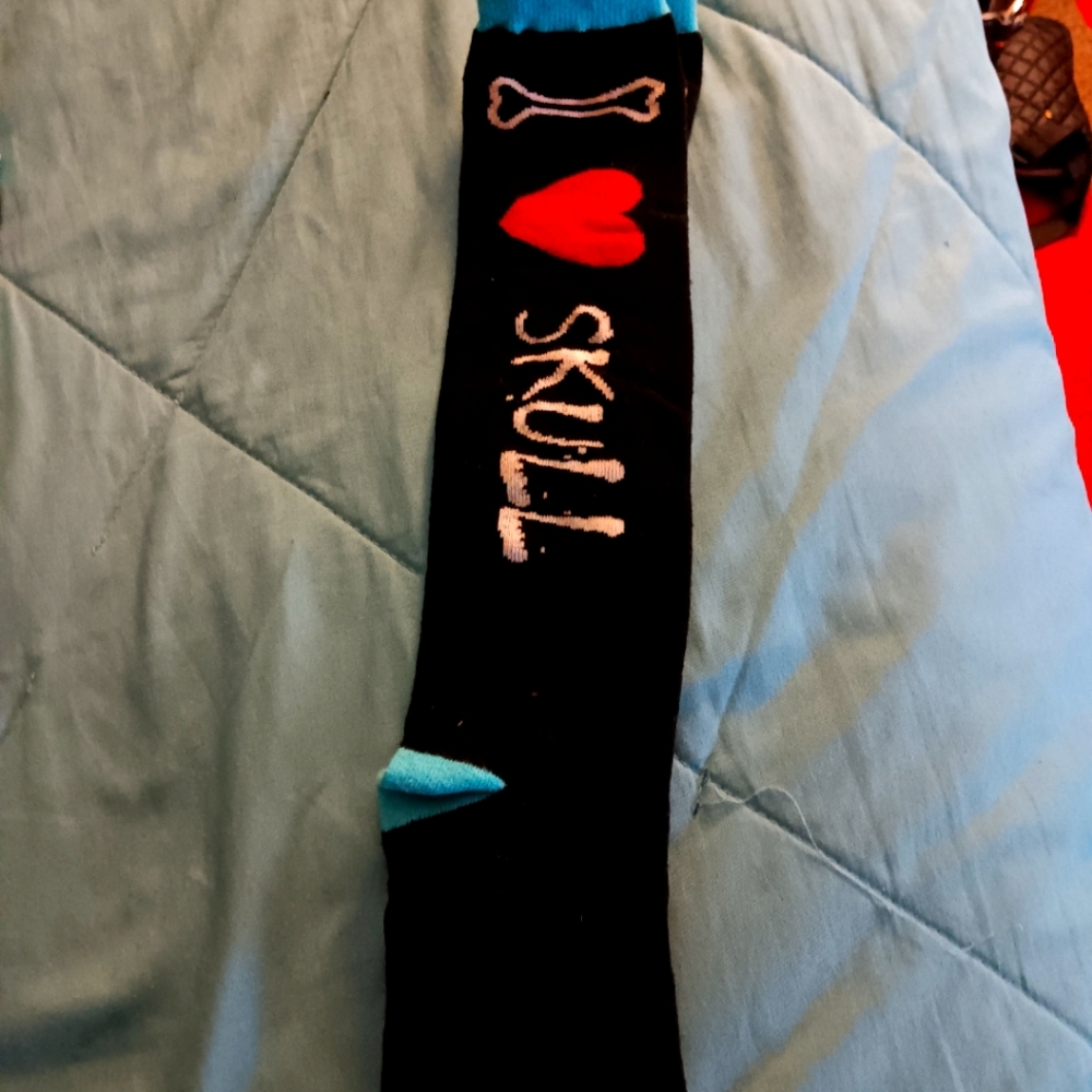 Skull socks NEW